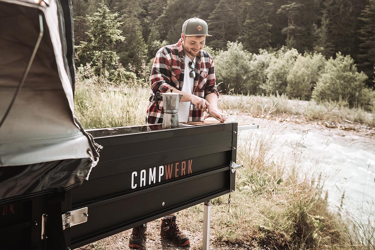 campwerk-kuechenwerk-anhaenger-kueche-03